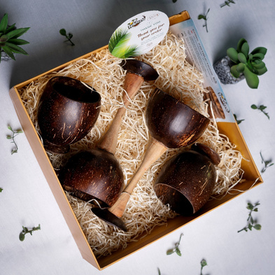 Coconut shell wine and juice cup hamper