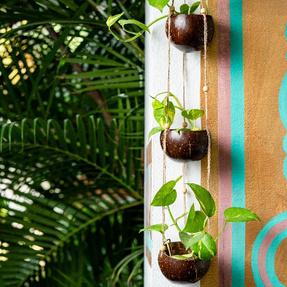 Coconut shell-based outdoor planter, 3 tier