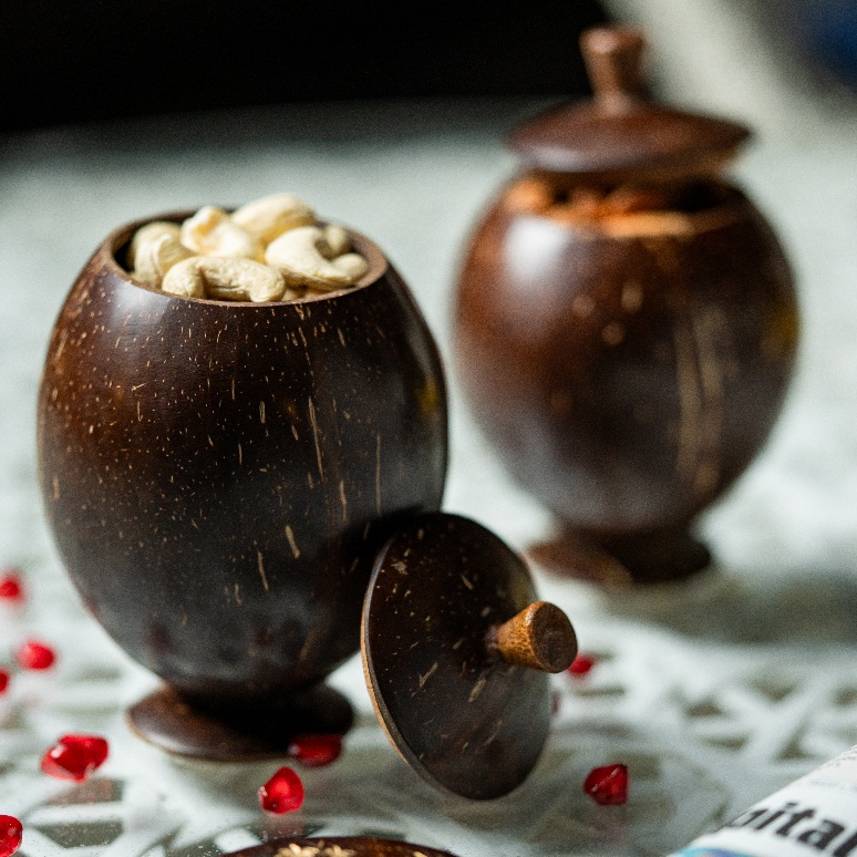 Sustainable Elegance: The Charm of Coconut Shell Kitchenware